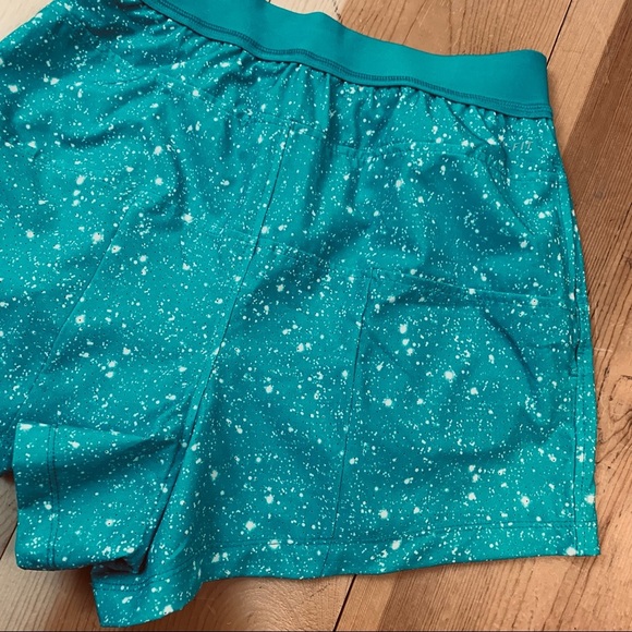 Nike Dri-Fit turquoise print tennis shorts S - Picture 7 of 13